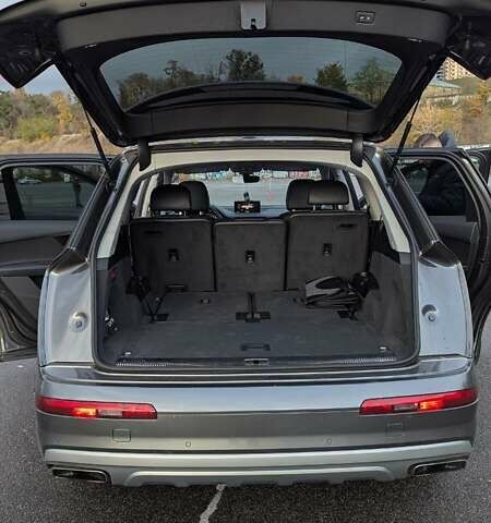 Серый Ауди Ку 7, объемом двигателя 3 л и пробегом 45 тыс. км за 37400 $, фото 8 на Automoto.ua