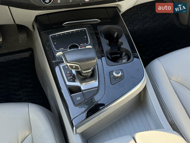 Ауди Ку 7 2018 в Львове на Automoto.ua Серый Ауди Ку 7, объемом двигателя 3 л и пробегом 92 тыс. км за 35000 $, фото 27 на Automoto.ua