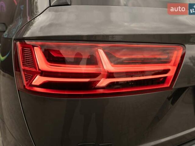 Ауди Ку 7 2018 в Луцке на Automoto.ua Серый Ауди Ку 7, объемом двигателя 2.97 л и пробегом 66 тыс. км за 48888 $, фото 27 на Automoto.ua