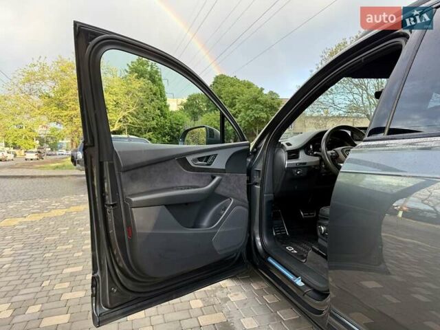 Ауди Ку 7 2018 в Одессе на Automoto.ua Серый Ауди Ку 7, объемом двигателя 2.97 л и пробегом 236 тыс. км за 38700 $, фото 61 на Automoto.ua