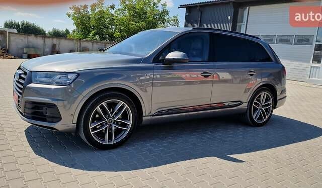 Ауди Ку 7 2018 в Тернополе на Automoto.ua Серый Ауди Ку 7, объемом двигателя 2.97 л и пробегом 147 тыс. км за 49999 $, фото 31 на Automoto.ua