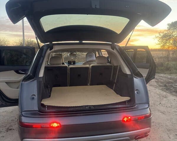 Серый Ауди Ку 7, объемом двигателя 3 л и пробегом 174 тыс. км за 31500 $, фото 13 на Automoto.ua