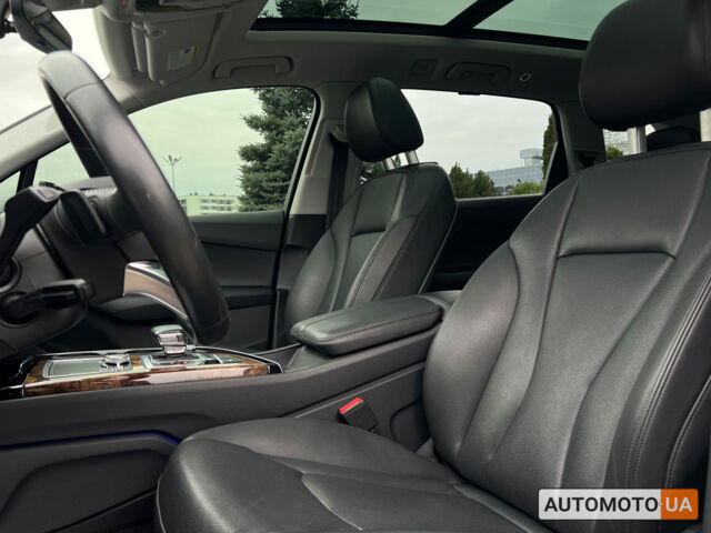 Серый Ауди Ку 7, объемом двигателя 3 л и пробегом 120 тыс. км за 40900 $, фото 20 на Automoto.ua