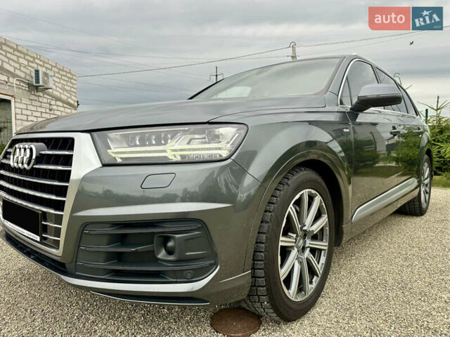Ауди Ку 7 2018 в Тернополе на Automoto.ua Серый Ауди Ку 7, объемом двигателя 2.97 л и пробегом 195 тыс. км за 39500 $, фото 20 на Automoto.ua