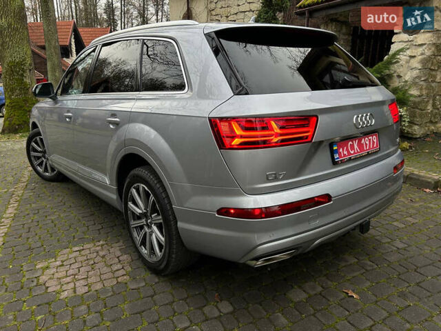 Серый Ауди Ку 7, объемом двигателя 3 л и пробегом 106 тыс. км за 29600 $, фото 3 на Automoto.ua
