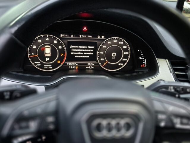 Сірий Ауді Ку 7, об'ємом двигуна 2 л та пробігом 196 тис. км за 26888 $, фото 11 на Automoto.ua