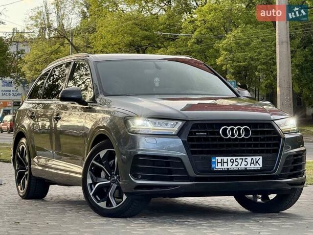 Ауди Ку 7 2018 в Одессе на Automoto.ua Серый Ауди Ку 7, объемом двигателя 2.97 л и пробегом 236 тыс. км за 38700 $, фото 22 на Automoto.ua