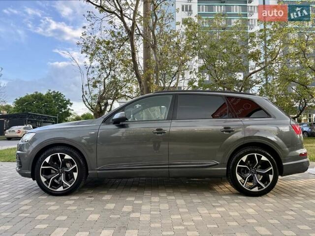 Ауди Ку 7 2018 в Одессе на Automoto.ua Серый Ауди Ку 7, объемом двигателя 2.97 л и пробегом 236 тыс. км за 38700 $, фото 8 на Automoto.ua