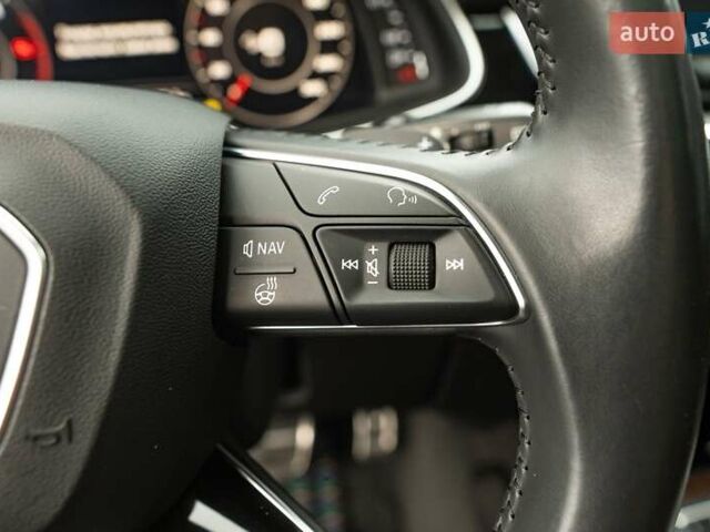 Ауди Ку 7 2018 в Луцке на Automoto.ua Серый Ауди Ку 7, объемом двигателя 2.97 л и пробегом 66 тыс. км за 48888 $, фото 60 на Automoto.ua