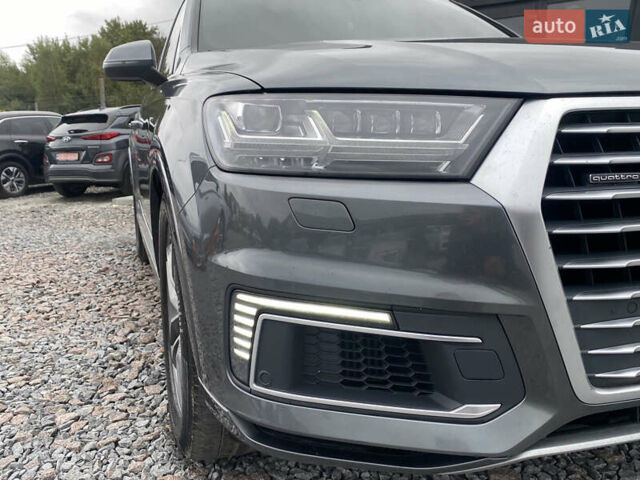 Сірий Ауді Ку 7, об'ємом двигуна 3 л та пробігом 249 тис. км за 39000 $, фото 2 на Automoto.ua