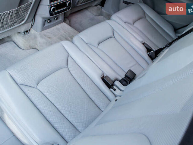 Серый Ауди Ку 7, объемом двигателя 3 л и пробегом 78 тыс. км за 30900 $, фото 60 на Automoto.ua