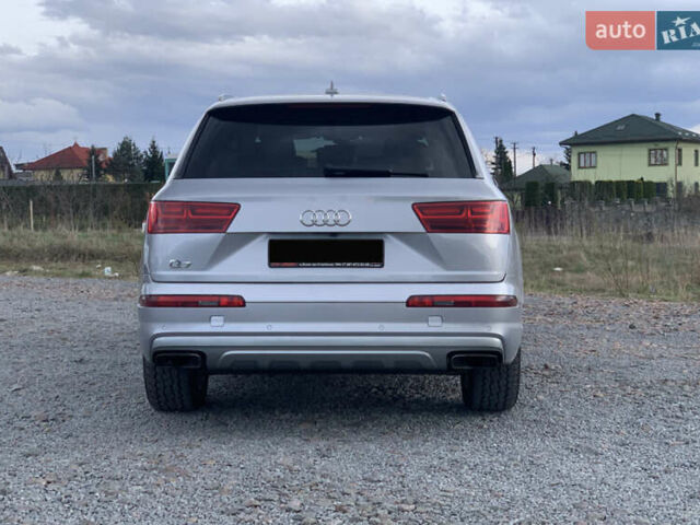 Серый Ауди Ку 7, объемом двигателя 3 л и пробегом 177 тыс. км за 22900 $, фото 3 на Automoto.ua