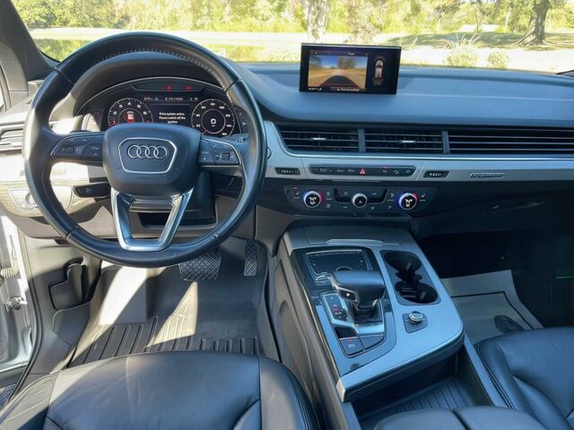 Сірий Ауді Ку 7, об'ємом двигуна 2 л та пробігом 32 тис. км за 18000 $, фото 7 на Automoto.ua