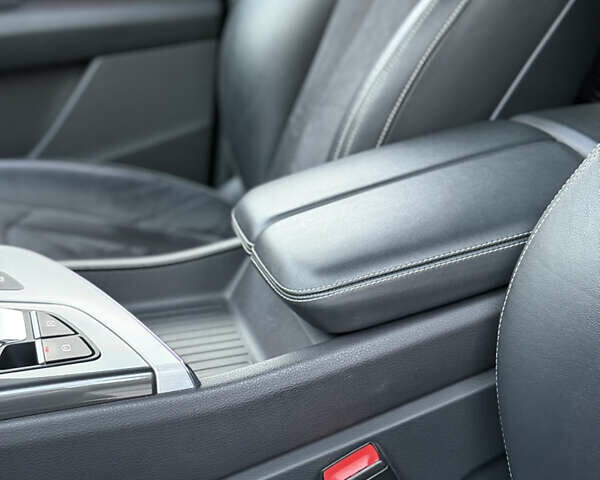 Серый Ауди Ку 7, объемом двигателя 3 л и пробегом 150 тыс. км за 48777 $, фото 38 на Automoto.ua