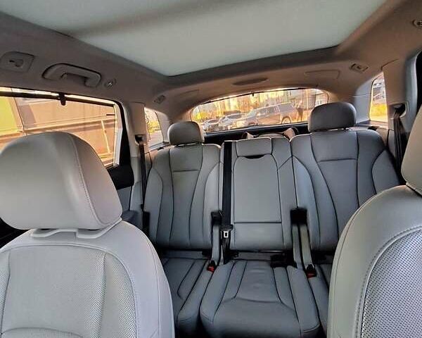 Серый Ауди Ку 7, объемом двигателя 3 л и пробегом 147 тыс. км за 26300 $, фото 5 на Automoto.ua