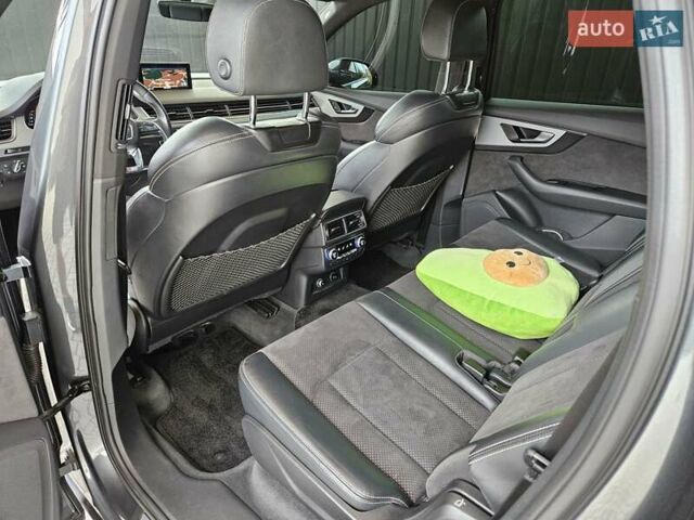 Сірий Ауді Ку 7, об'ємом двигуна 2.97 л та пробігом 215 тис. км за 51000 $, фото 8 на Automoto.ua