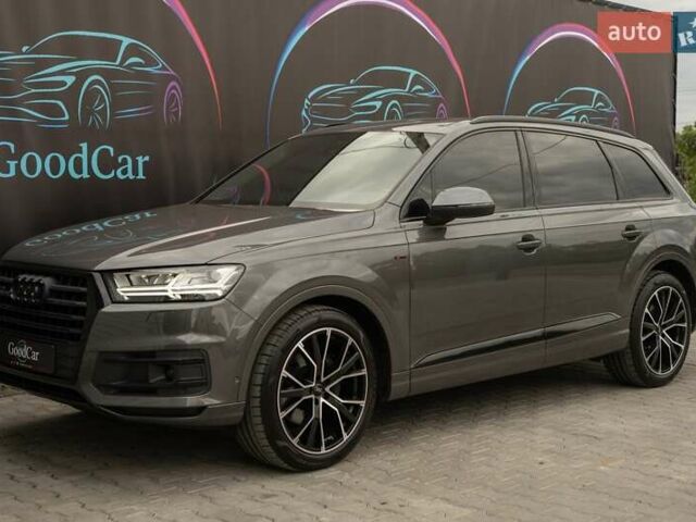 Ауди Ку 7 2018 в Луцке на Automoto.ua Серый Ауди Ку 7, объемом двигателя 2.97 л и пробегом 66 тыс. км за 48888 $, фото 10 на Automoto.ua
