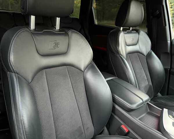 Серый Ауди Ку 7, объемом двигателя 3 л и пробегом 150 тыс. км за 48777 $, фото 64 на Automoto.ua