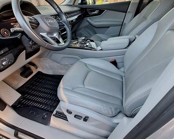 Серый Ауди Ку 7, объемом двигателя 3 л и пробегом 147 тыс. км за 26300 $, фото 14 на Automoto.ua