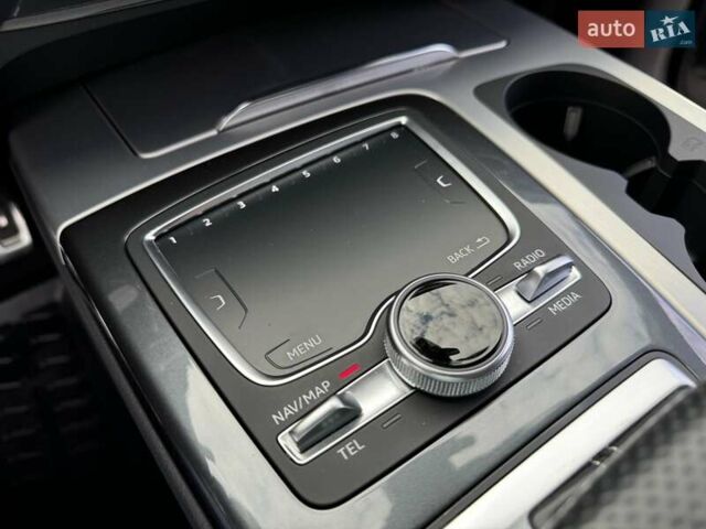 Сірий Ауді Ку 7, об'ємом двигуна 2.97 л та пробігом 130 тис. км за 48000 $, фото 73 на Automoto.ua