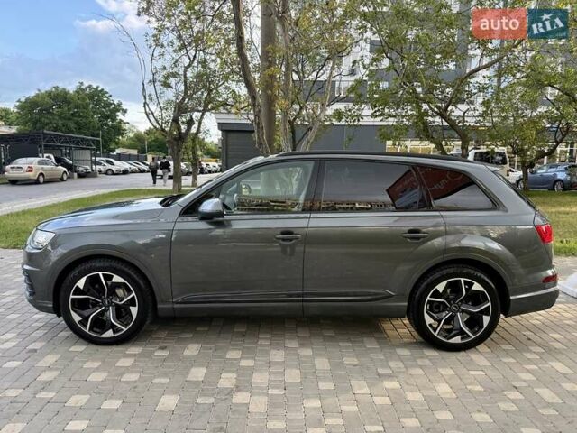 Ауди Ку 7 2018 в Одессе на Automoto.ua Серый Ауди Ку 7, объемом двигателя 2.97 л и пробегом 236 тыс. км за 38700 $, фото 9 на Automoto.ua