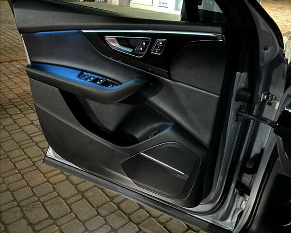 Сірий Ауді Ку 7, об'ємом двигуна 3 л та пробігом 148 тис. км за 36000 $, фото 29 на Automoto.ua