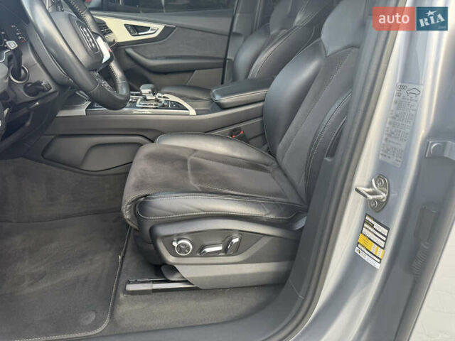 Ауди Ку 7 2018 в Ковель на Automoto.ua Серый Ауди Ку 7, объемом двигателя 2.97 л и пробегом 188 тыс. км за 41900 $, фото 48 на Automoto.ua