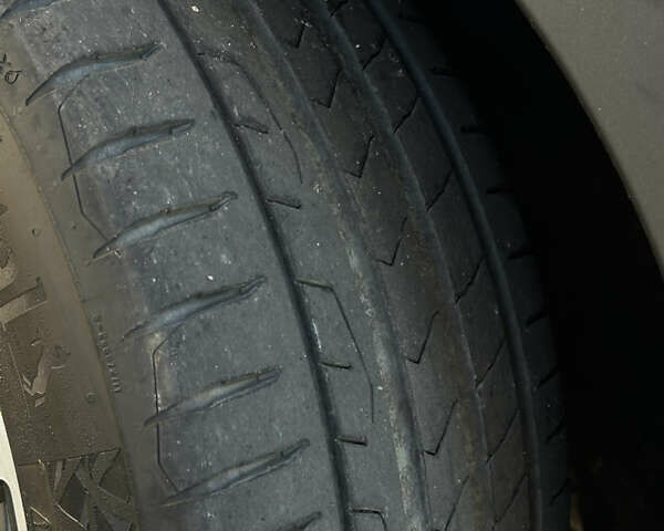 Серый Ауди Ку 7, объемом двигателя 1.98 л и пробегом 46 тыс. км за 37399 $, фото 39 на Automoto.ua