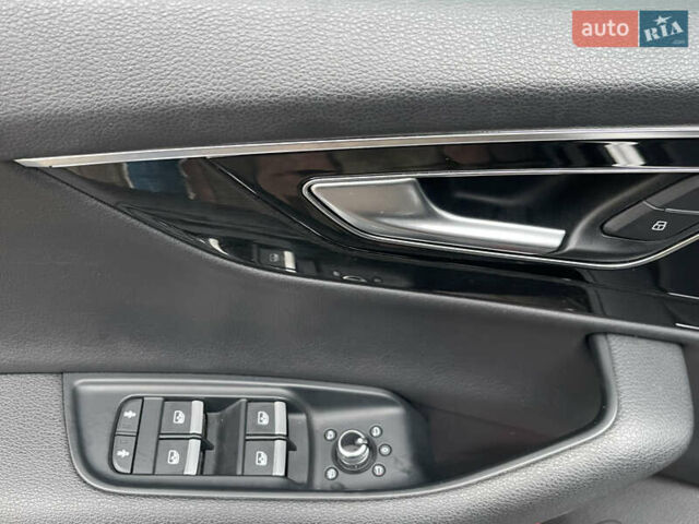 Серый Ауди Ку 7, объемом двигателя 3 л и пробегом 161 тыс. км за 35500 $, фото 8 на Automoto.ua