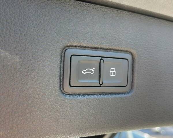 Ауді Ку 7 2018 у Львові на Automoto.ua Сірий Ауді Ку 7, об'ємом двигуна 3 л та пробігом 104 тис. км за 28000 $, фото 33 на Automoto.ua