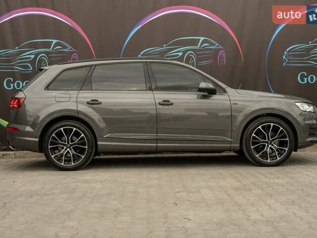 Ауди Ку 7 2018 в Луцке на Automoto.ua Серый Ауди Ку 7, объемом двигателя 2.97 л и пробегом 66 тыс. км за 48888 $, фото 15 на Automoto.ua