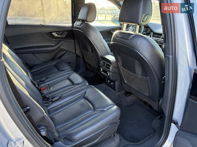 Сірий Ауді Ку 7, об'ємом двигуна 3 л та пробігом 165 тис. км за 28000 $, фото 12 на Automoto.ua