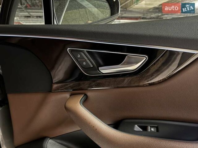 Ауди Ку 7 2018 в Киеве на Automoto.ua Серый Ауди Ку 7, объемом двигателя 3 л и пробегом 146 тыс. км за 34000 $, фото 30 на Automoto.ua