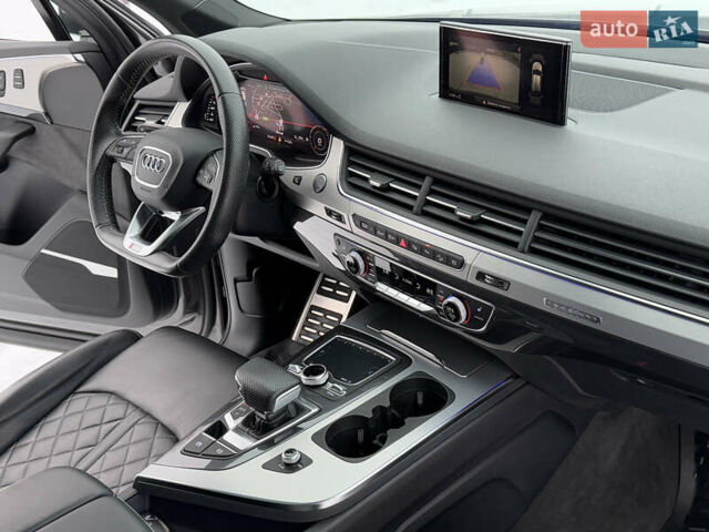 Сірий Ауді Ку 7, об'ємом двигуна 2.97 л та пробігом 220 тис. км за 45500 $, фото 50 на Automoto.ua