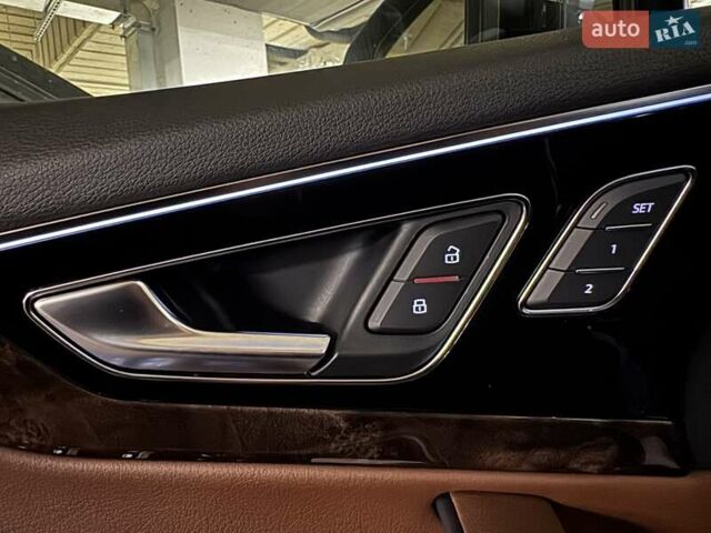 Ауди Ку 7 2018 в Киеве на Automoto.ua Серый Ауди Ку 7, объемом двигателя 3 л и пробегом 146 тыс. км за 34000 $, фото 23 на Automoto.ua