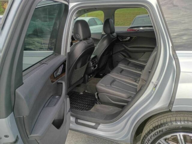 Сірий Ауді Ку 7, об'ємом двигуна 3 л та пробігом 46 тис. км за 18000 $, фото 8 на Automoto.ua