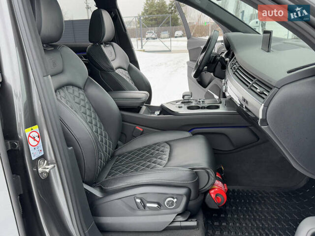 Сірий Ауді Ку 7, об'ємом двигуна 2.97 л та пробігом 220 тис. км за 45500 $, фото 46 на Automoto.ua