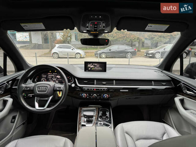 Серый Ауди Ку 7, объемом двигателя 3 л и пробегом 206 тыс. км за 25000 $, фото 11 на Automoto.ua