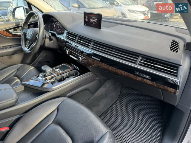 Ауді Ку 7 2018 у Івано-Франківську на Automoto.ua Сірий Ауді Ку 7, об'ємом двигуна 3 л та пробігом 136 тис. км за 27999 $, фото 28 на Automoto.ua
