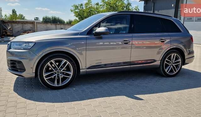Ауди Ку 7 2018 в Тернополе на Automoto.ua Серый Ауди Ку 7, объемом двигателя 2.97 л и пробегом 147 тыс. км за 49999 $, фото 32 на Automoto.ua