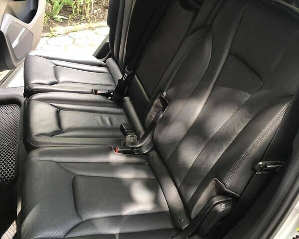 Серый Ауди Ку 7, объемом двигателя 3 л и пробегом 83 тыс. км за 35500 $, фото 26 на Automoto.ua