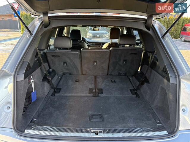 Сірий Ауді Ку 7, об'ємом двигуна 3 л та пробігом 165 тис. км за 28000 $, фото 21 на Automoto.ua