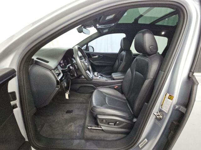 Серый Ауди Ку 7, объемом двигателя 3 л и пробегом 140 тыс. км за 28500 $, фото 4 на Automoto.ua