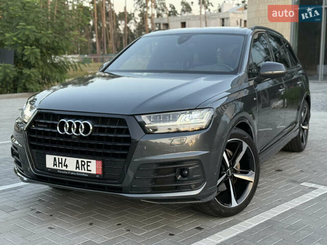 Серый Ауди Ку 7, объемом двигателя 3 л и пробегом 150 тыс. км за 48777 $, фото 3 на Automoto.ua