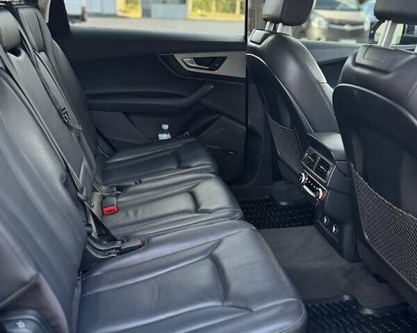 Ауді Ку 7 2018 у Львові на Automoto.ua Сірий Ауді Ку 7, об'ємом двигуна 3 л та пробігом 105 тис. км за 30500 $, фото 17 на Automoto.ua