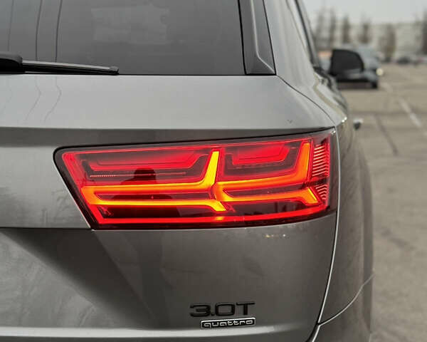 Серый Ауди Ку 7, объемом двигателя 3 л и пробегом 138 тыс. км за 33500 $, фото 20 на Automoto.ua