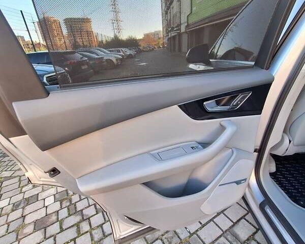 Серый Ауди Ку 7, объемом двигателя 3 л и пробегом 147 тыс. км за 26300 $, фото 9 на Automoto.ua