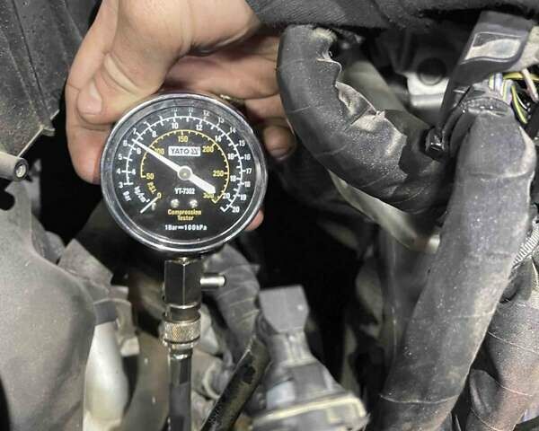 Сірий Ауді Ку 7, об'ємом двигуна 3 л та пробігом 237 тис. км за 17100 $, фото 8 на Automoto.ua