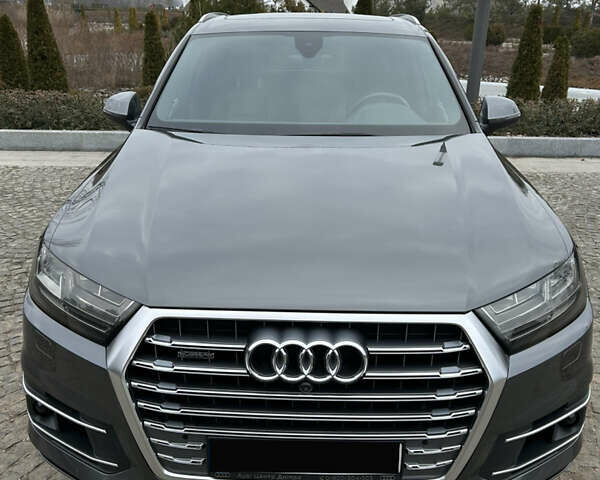 Серый Ауди Ку 7, объемом двигателя 3 л и пробегом 73 тыс. км за 41000 $, фото 4 на Automoto.ua