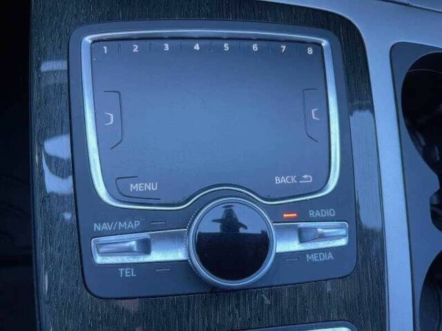 Серый Ауди Ку 7, объемом двигателя 2 л и пробегом 88 тыс. км за 14500 $, фото 16 на Automoto.ua